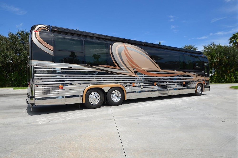 2004 Prevost Liberty XLII For Sale