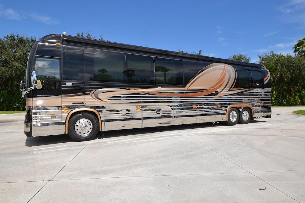 2004 Prevost Liberty XLII For Sale