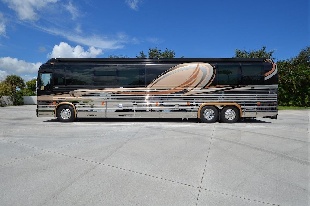 2004 Prevost Liberty XLII For Sale