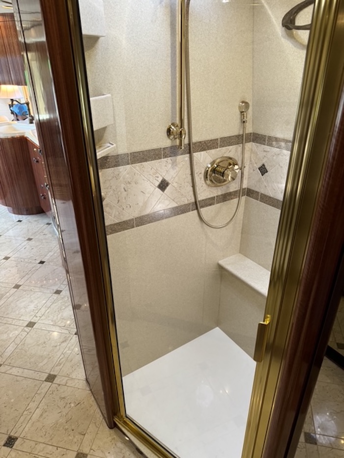 2004 Prevost Marathon H3-45 For Sale