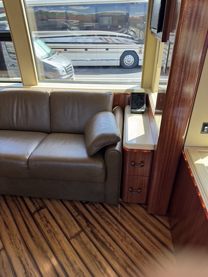 2004 Prevost Marathon H3-45 For Sale