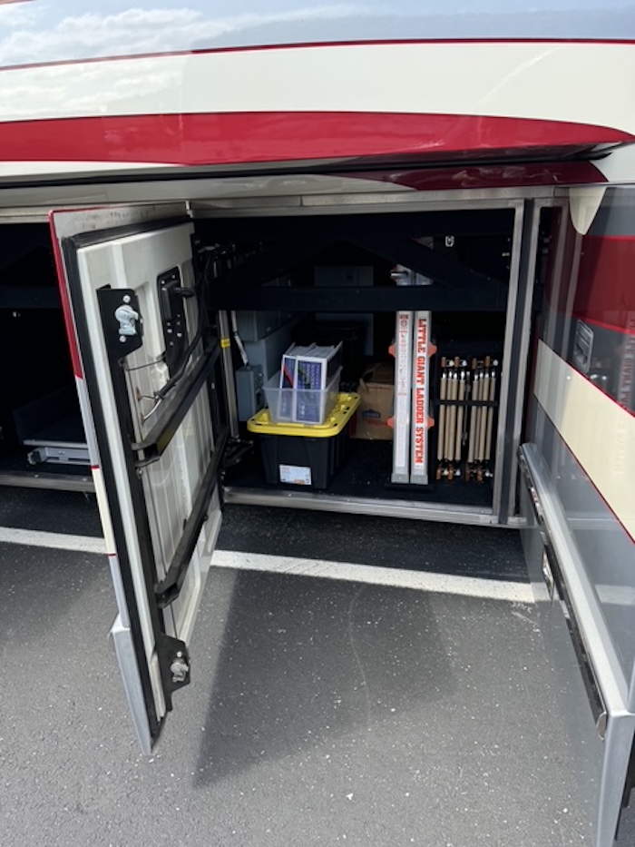 2004 Prevost Marathon H3-45 For Sale