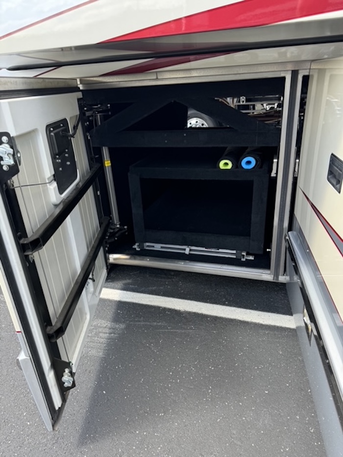2004 Prevost Marathon H3-45 For Sale