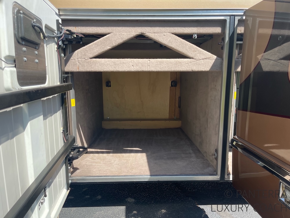 2004 Prevost Marathon  H3-45 For Sale