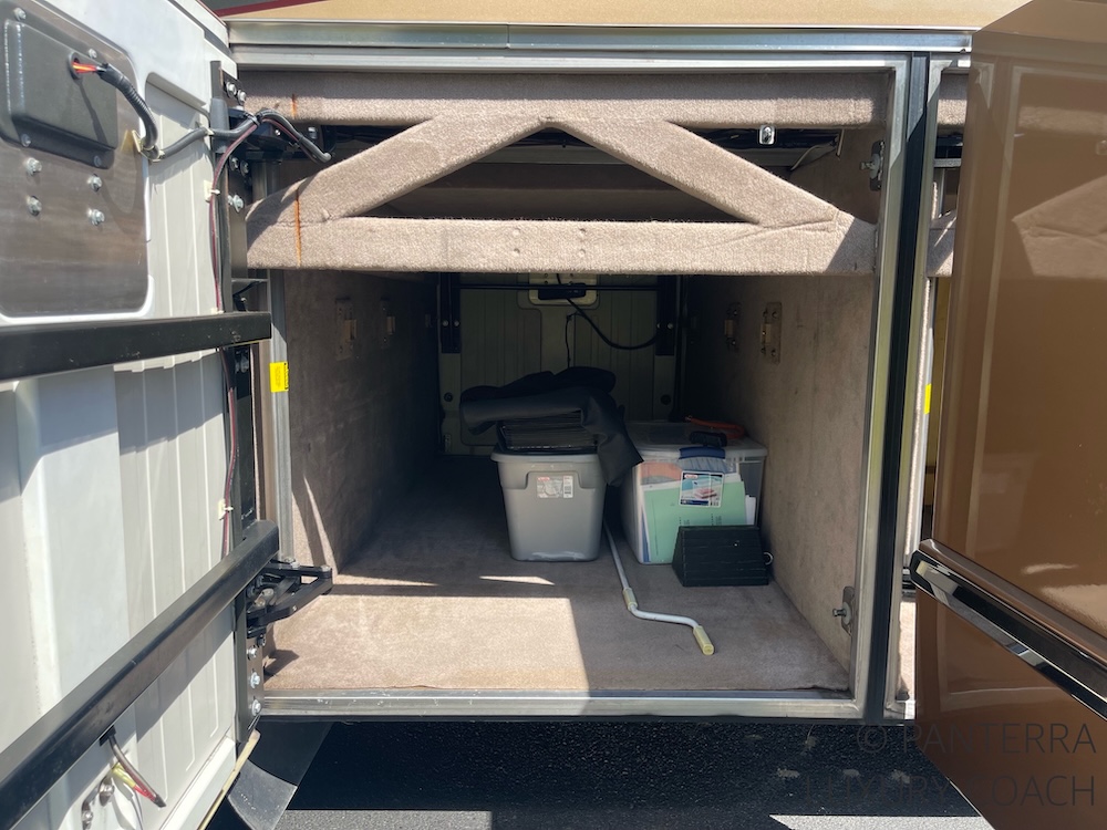 2004 Prevost Marathon  H3-45 For Sale