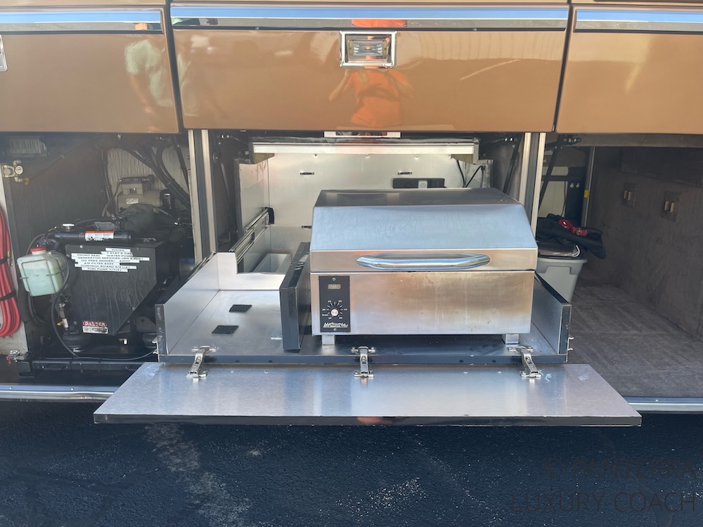 2004 Prevost Marathon  H3-45 For Sale