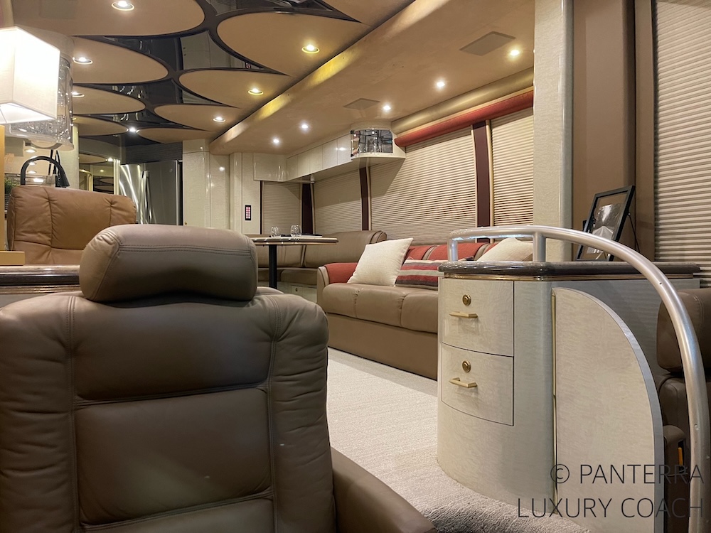 2004 Prevost Marathon  H3-45 For Sale