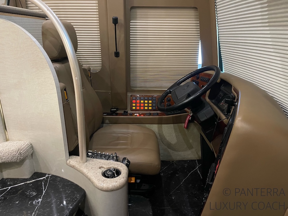 2004 Prevost Marathon  H3-45 For Sale