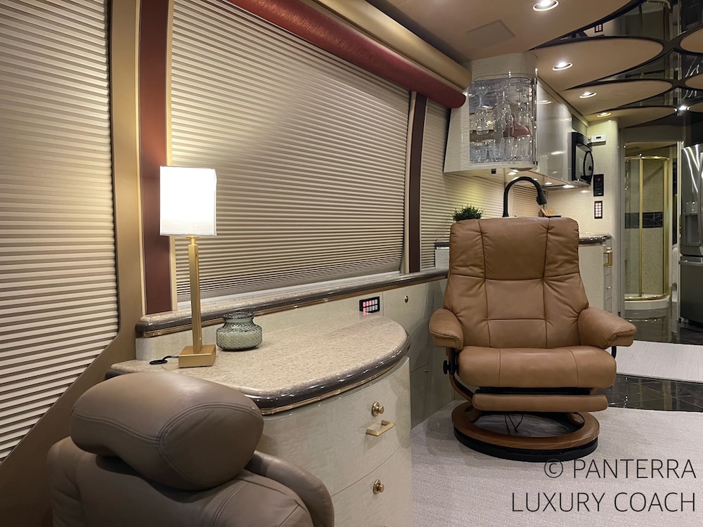 2004 Prevost Marathon  H3-45 For Sale