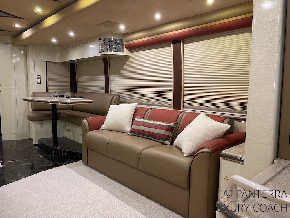 2004 Prevost Marathon  H3-45 For Sale