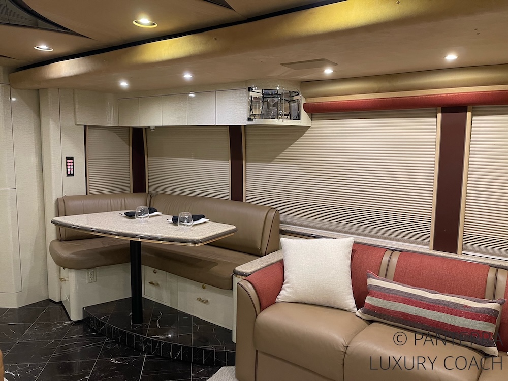2004 Prevost Marathon  H3-45 For Sale
