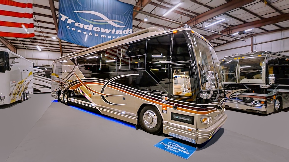 2004 Prevost Parliament H3-45 For Sale