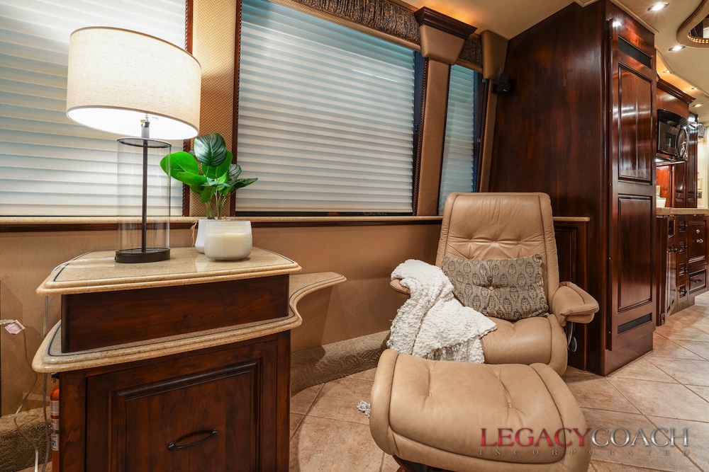 2004 Prevost Royale XLII For Sale