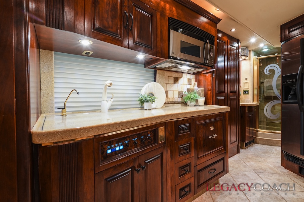 2004 Prevost Royale XLII For Sale