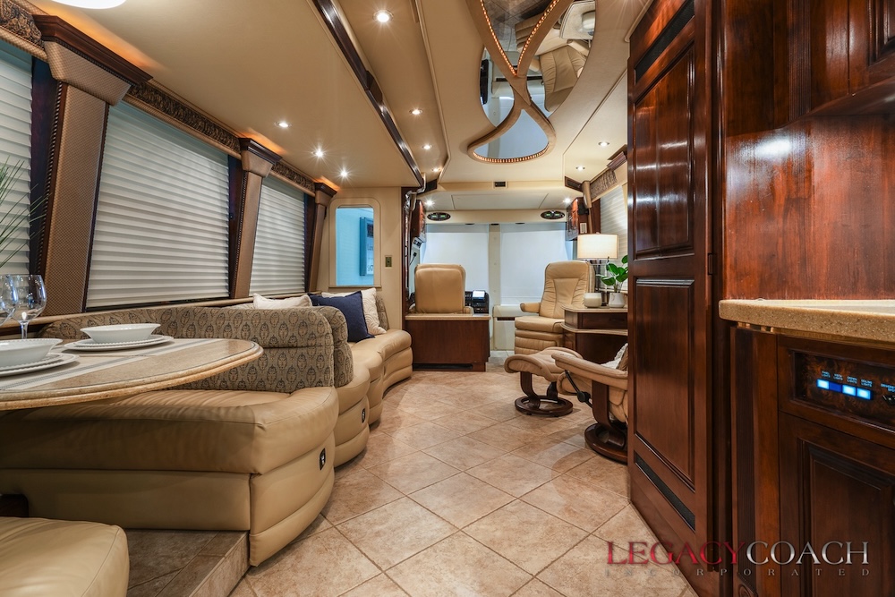 2004 Prevost Royale XLII For Sale