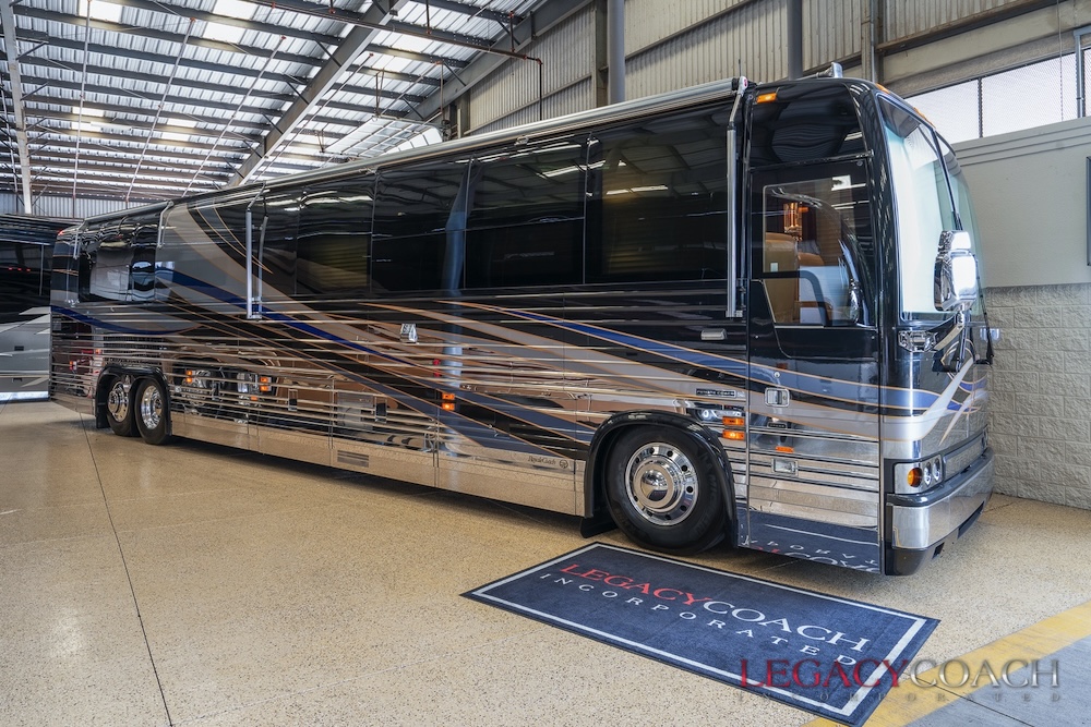 2004 Prevost Royale XLII For Sale