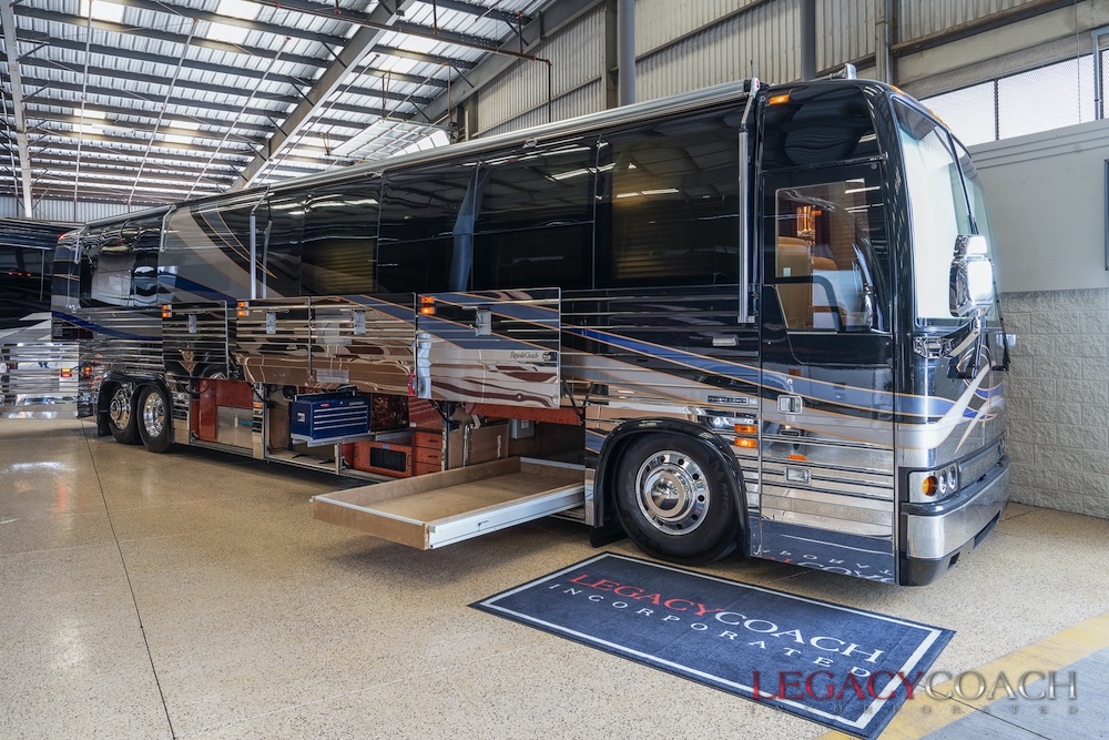 2004 Prevost Royale XLII For Sale