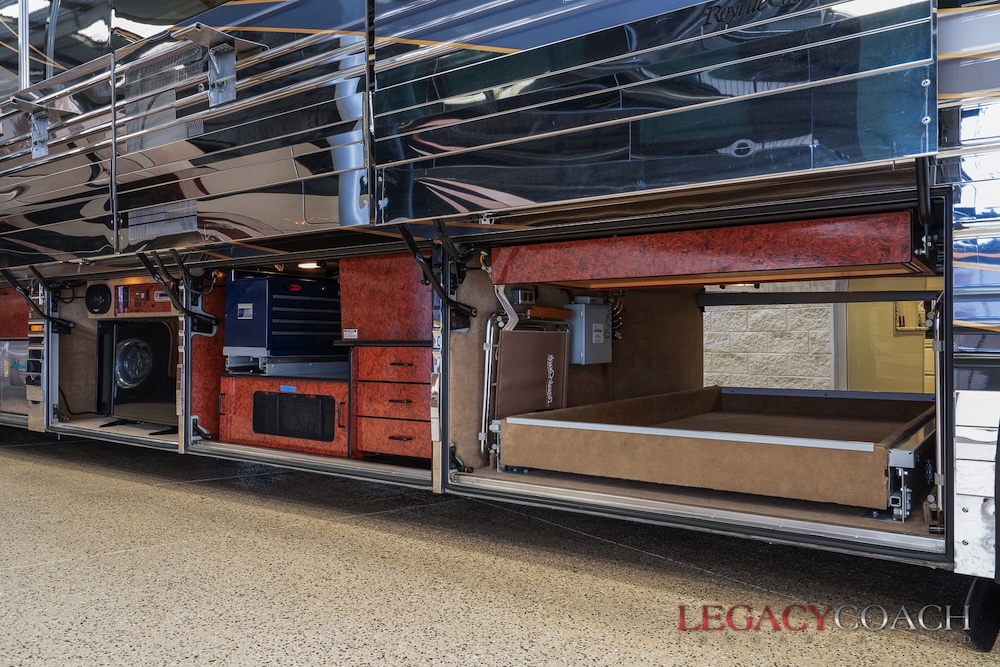 2004 Prevost Royale XLII For Sale