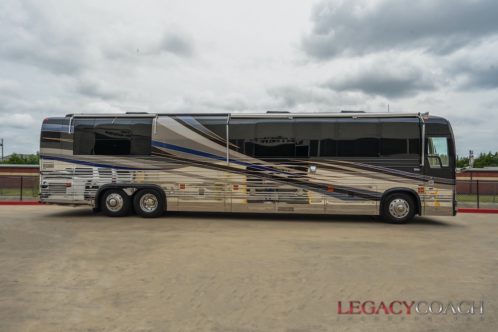 2004 Prevost Royale XLII For Sale