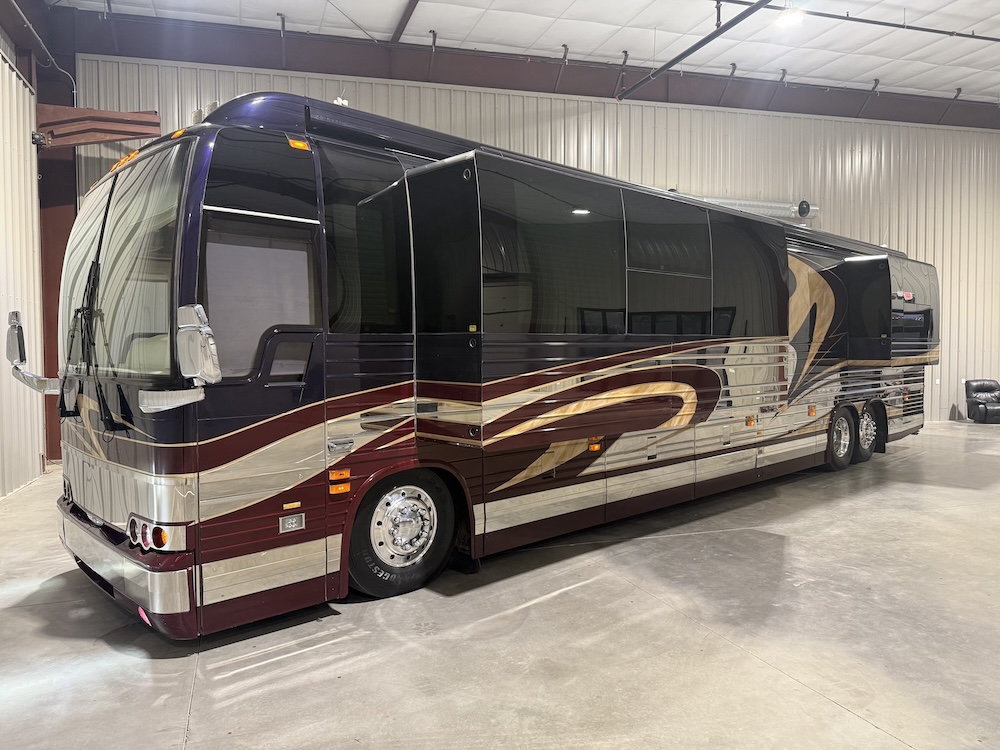 204 Prevost Vision XLII For Sale