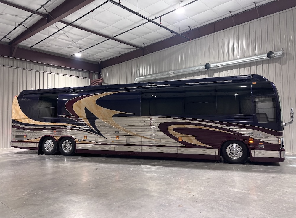 204 Prevost Vision XLII For Sale