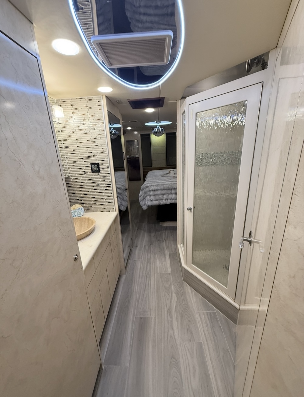 204 Prevost Vision XLII For Sale