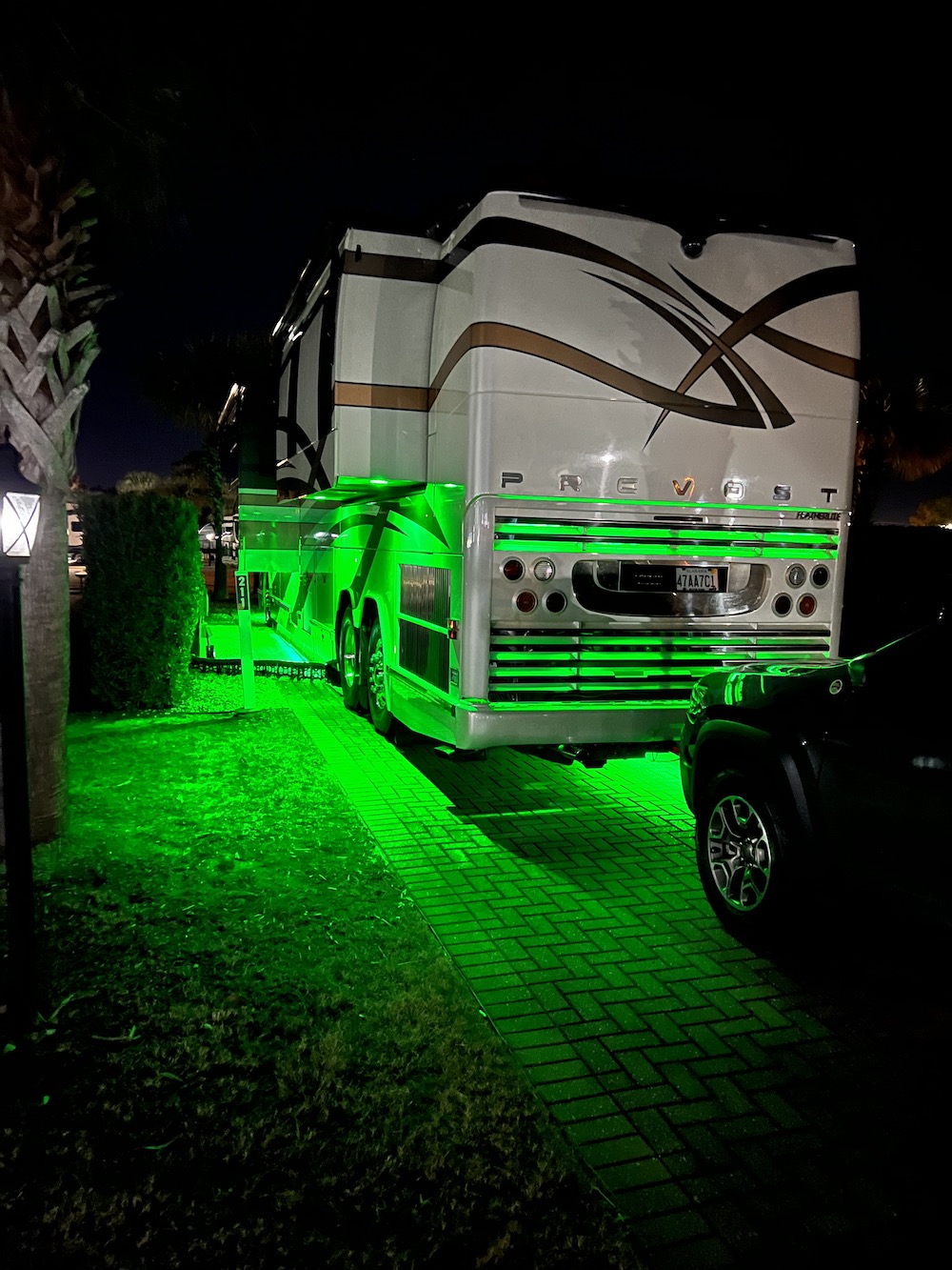 2005 Prevost Featherlite H3-45 For Sale