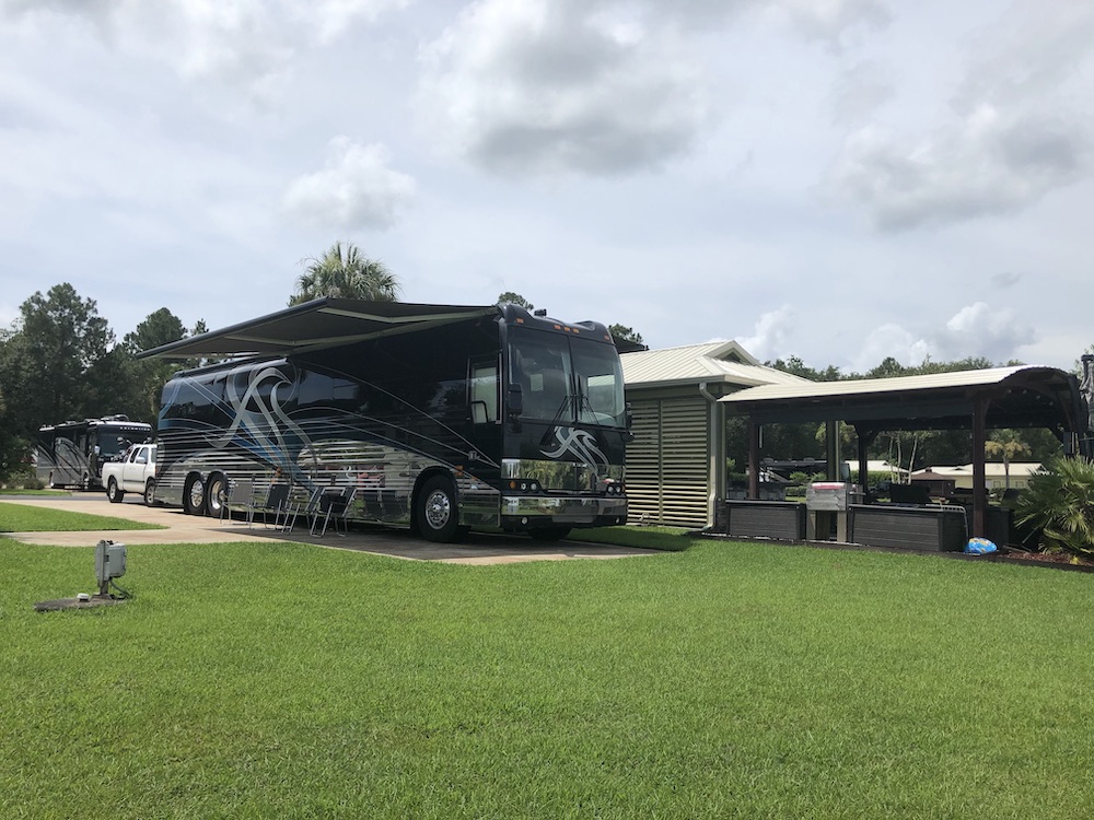 2005 Prevost Legendary XLII For Sale