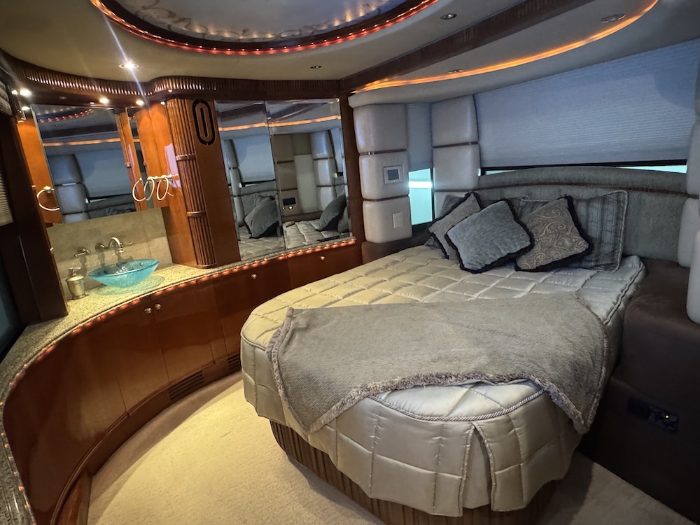2005 Prevost Liberty H3-45 For Sale