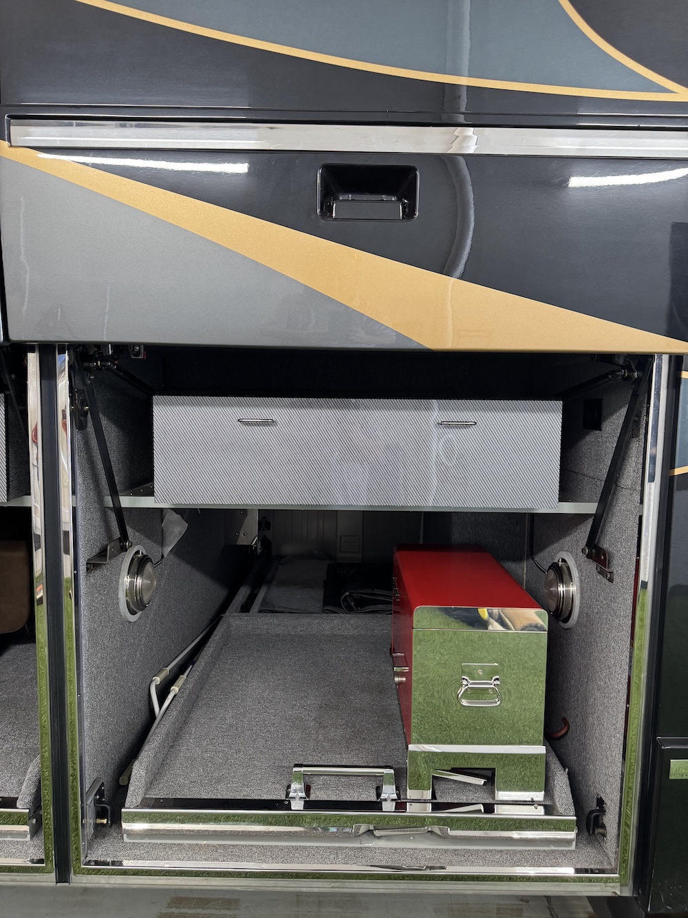 2005 Prevost Liberty H3-45 For Sale