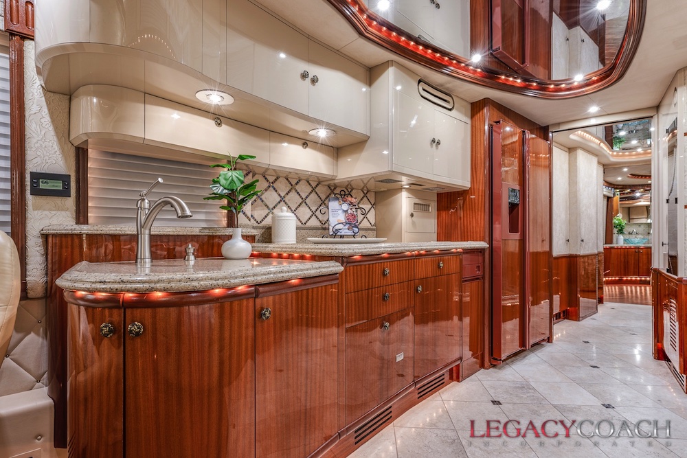 2005 Prevost Liberty H3-45 For Sale