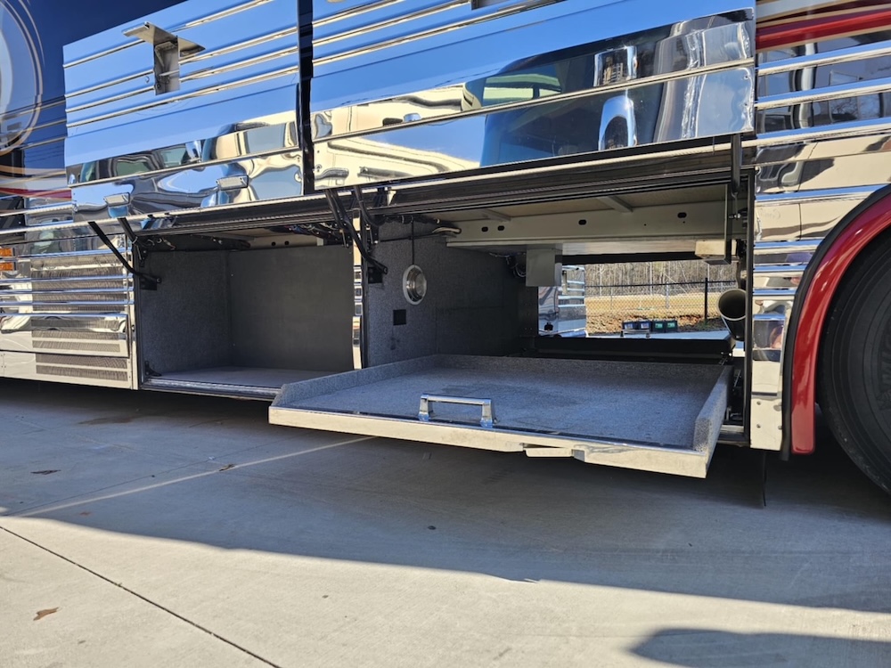 2005 Prevost Liberty XLII For Sale