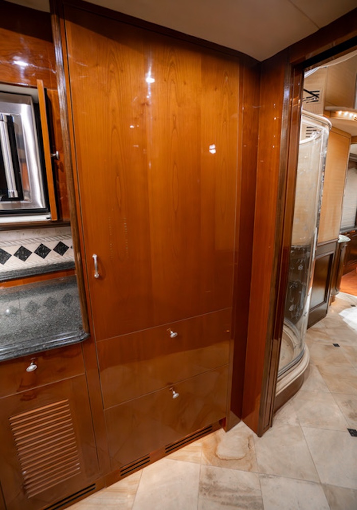 2005 Prevost Liberty XLII For Sale