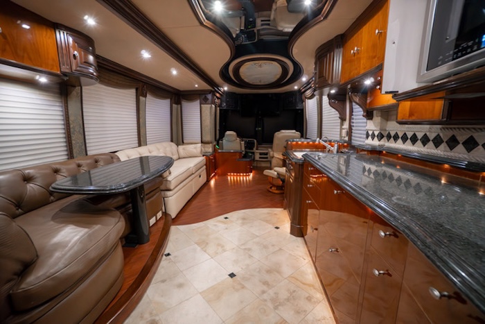 2005 Prevost Liberty XLII For Sale