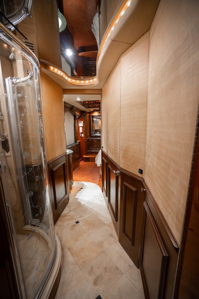 2005 Prevost Liberty XLII For Sale