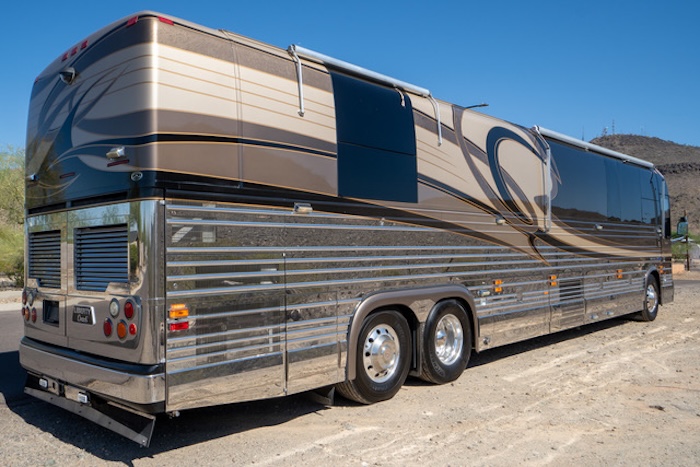 2005 Prevost Liberty XLII For Sale
