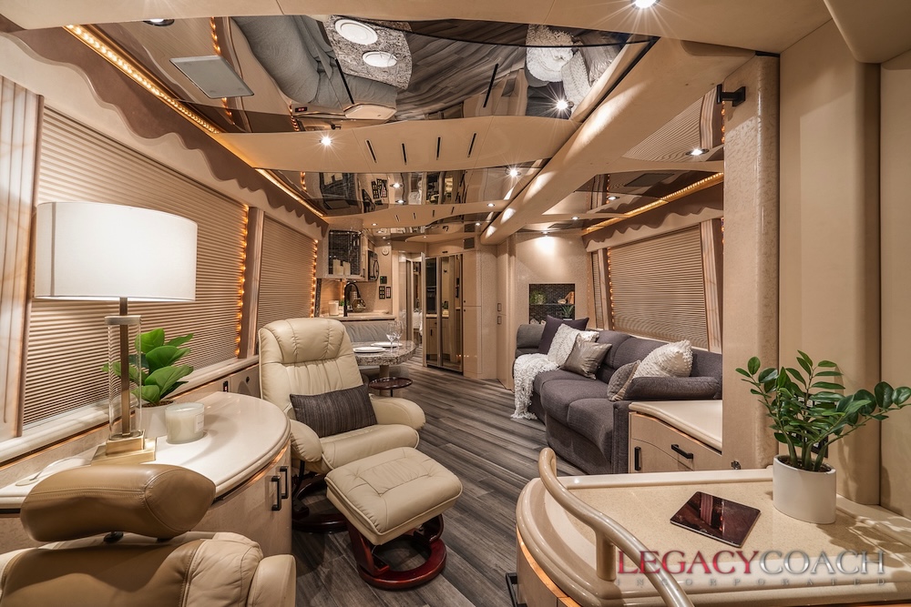 2005 Prevost Marathon H3-45 For Sale