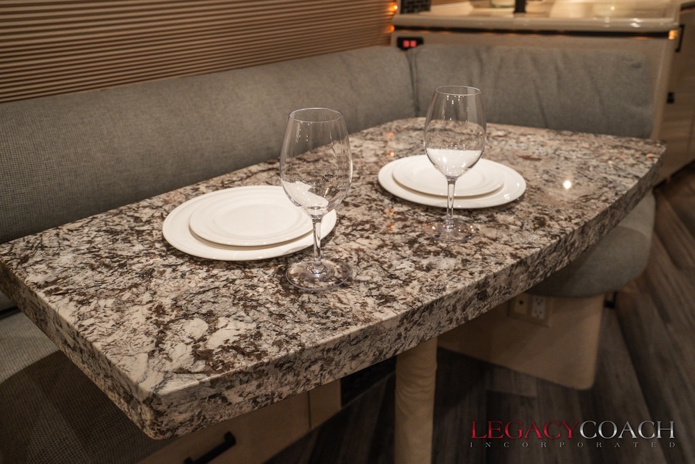 2005 Prevost Marathon H3-45 For Sale