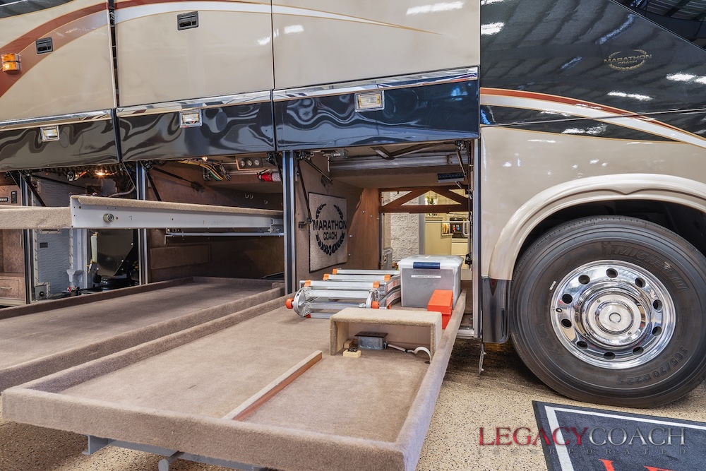 2005 Prevost Marathon H3-45 For Sale