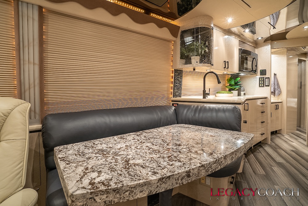 2005 Prevost  Marathon H3-45 For Sale