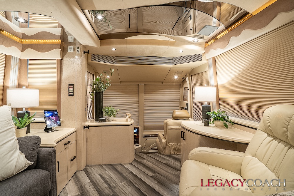 2005 Prevost  Marathon H3-45 For Sale