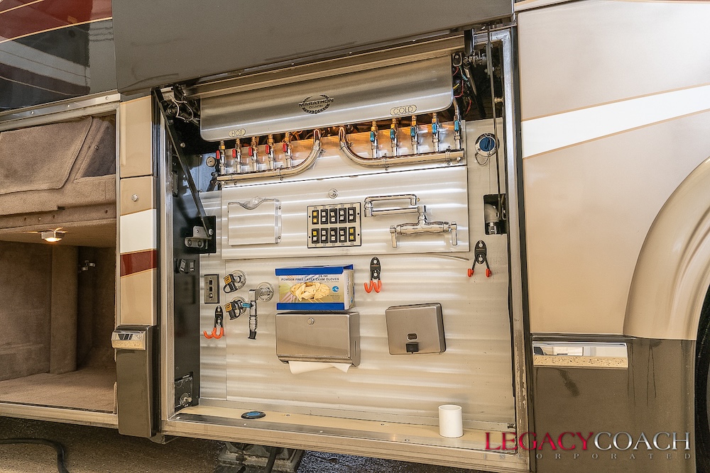2005 Prevost  Marathon H3-45 For Sale