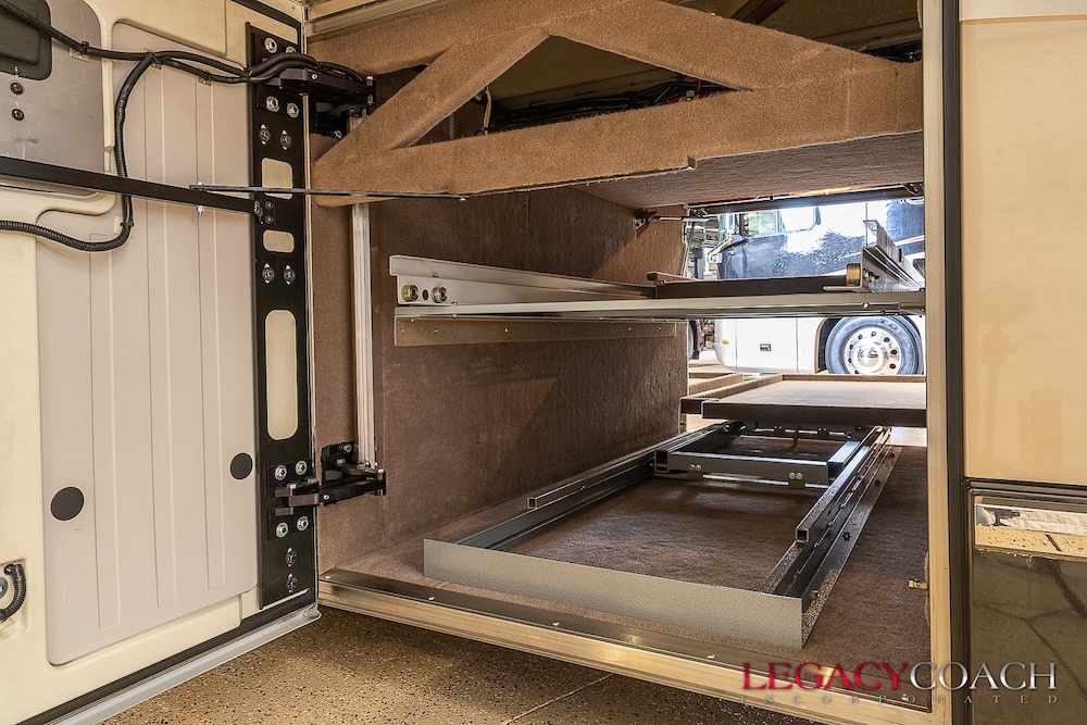 2005 Prevost  Marathon H3-45 For Sale