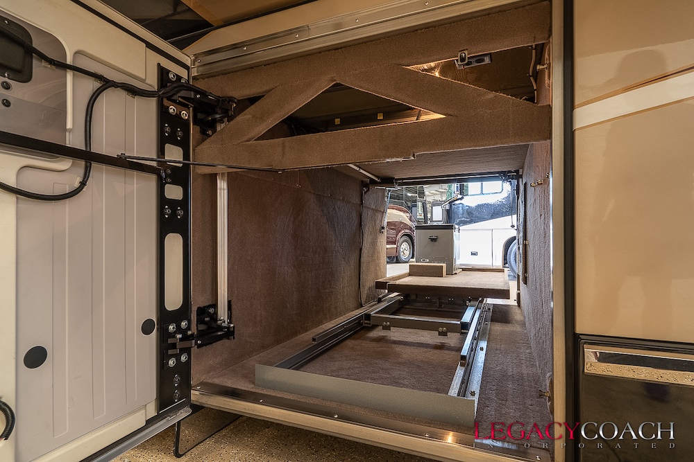 2005 Prevost  Marathon H3-45 For Sale