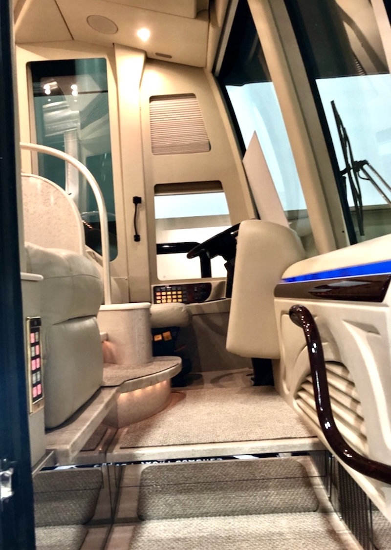 2005 Prevost Marathon H3-45 For Sale