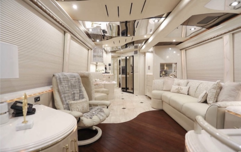 2005 Prevost Marathon H3-45 For Sale