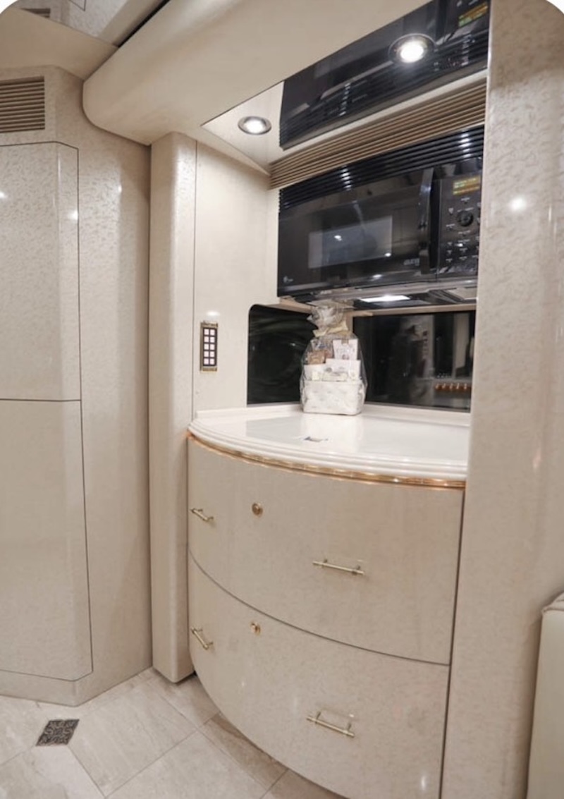 2005 Prevost Marathon H3-45 For Sale