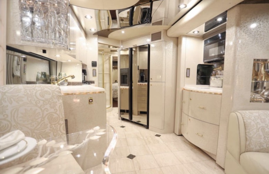 2005 Prevost Marathon H3-45 For Sale