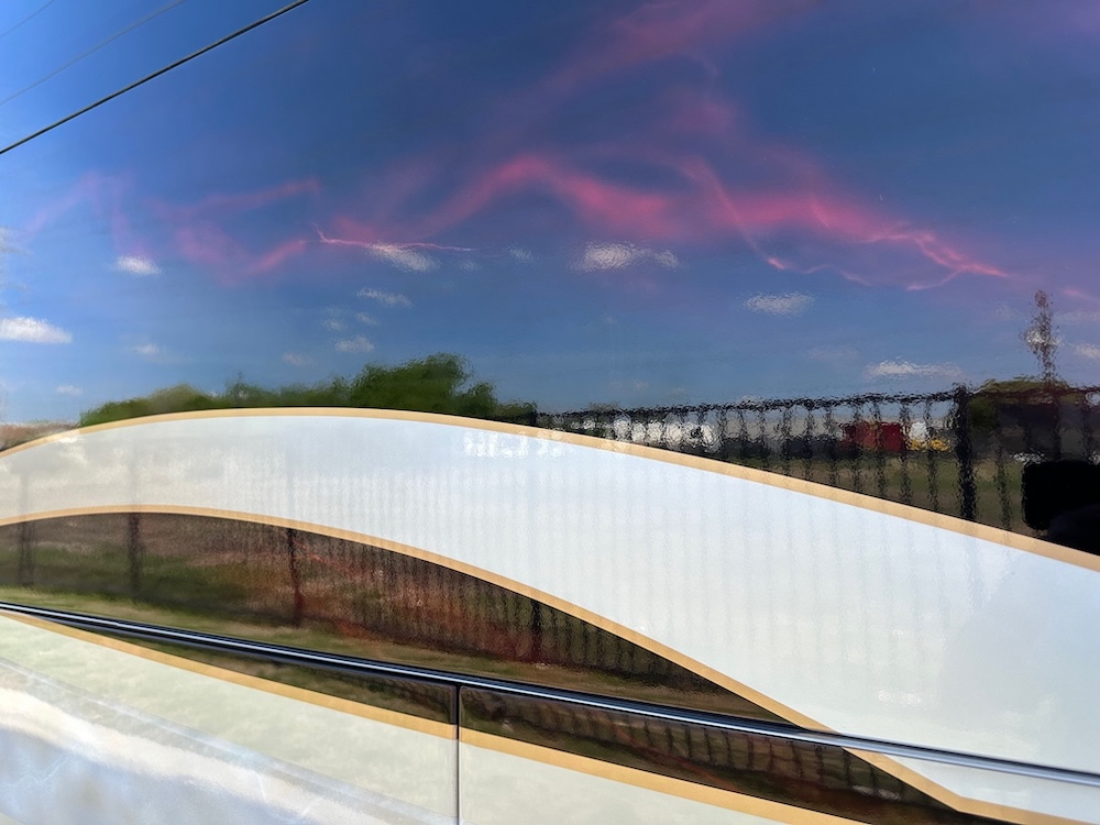 2005 Prevost  MarathonH3-45 For Sale