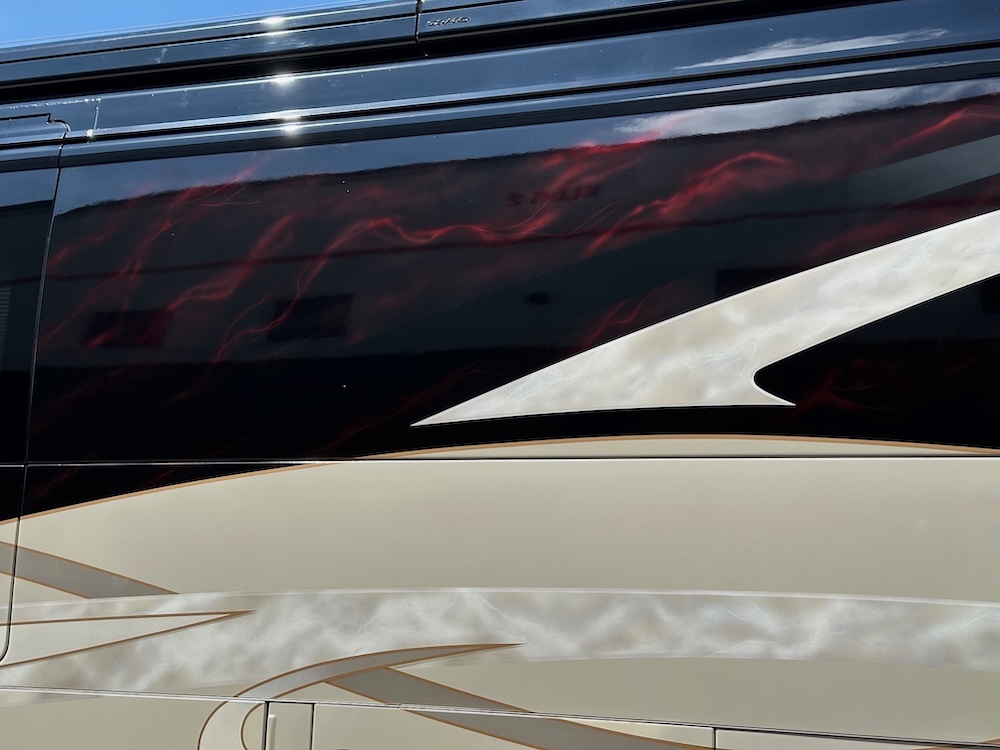 2005 Prevost  MarathonH3-45 For Sale